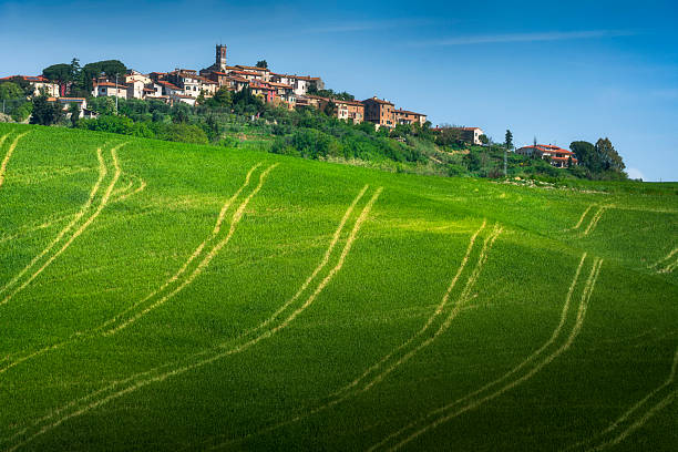 Il villaggio di Morrona tra le colline di Terricciola